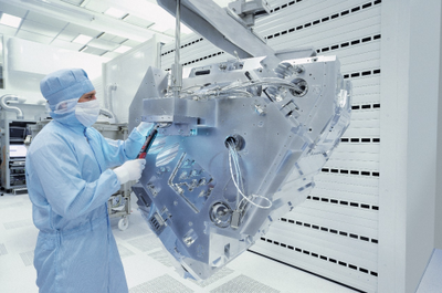 光耀未來(lái) 蔡司攜創(chuàng)新材料科學(xué)亮相第二屆進(jìn)博會(huì)